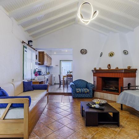 Atheato Nerissa Cottage - Skopelos Glossa מראה חיצוני תמונה